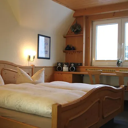 Haus Vergissmeinnicht Hotel 3*